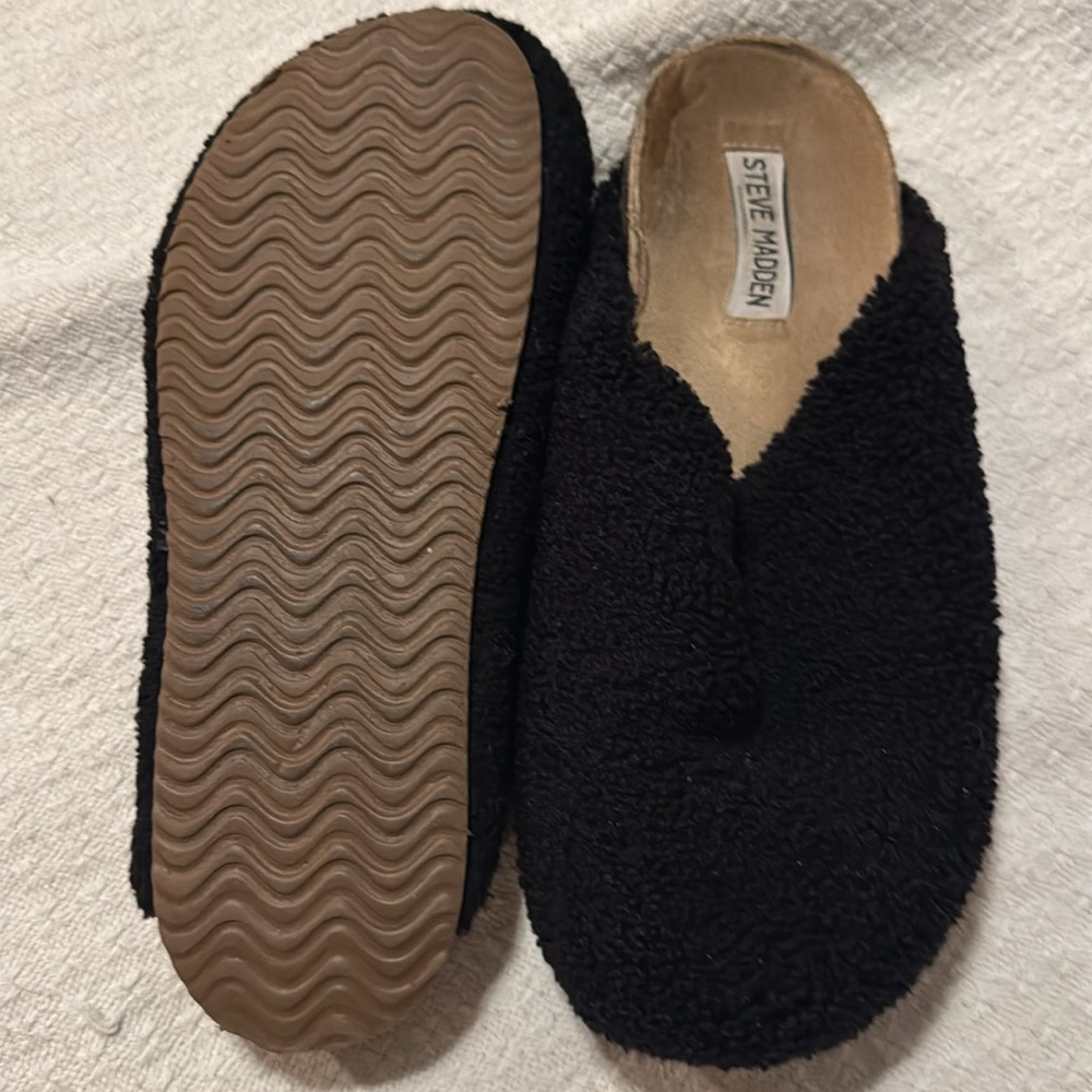 Steve Madden Sherpa clogs size 10
